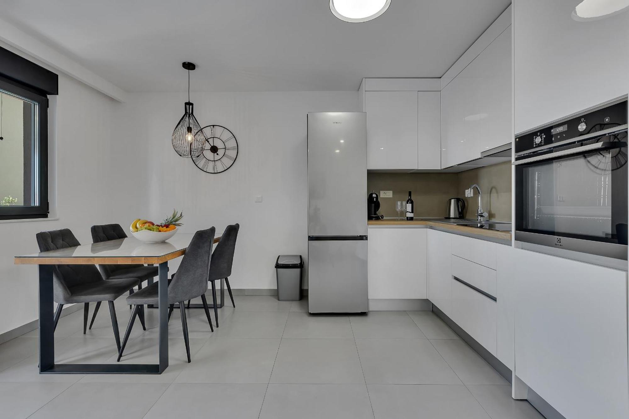 Apartment Sky Макарська Екстер'єр фото